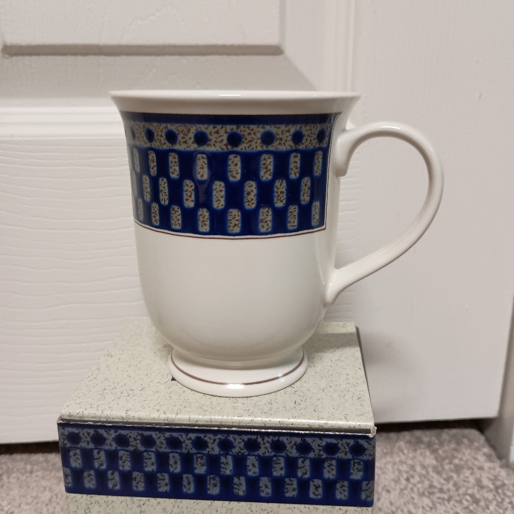 NWT Mikasa Potter's Touch Aztec Blue Cappuccino Mug